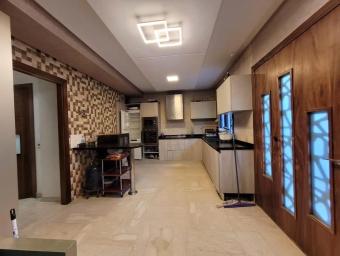 Villa  6 pièces 300 m² - Photo 0