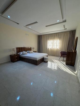 Maison  5 pièces 210 m² - Photo 0