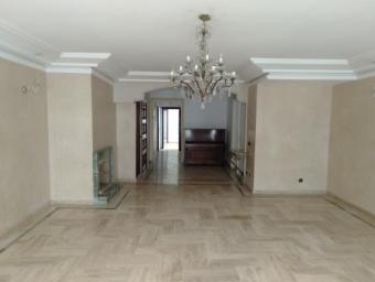 شقة (برطما)   186 م² - Photo 0