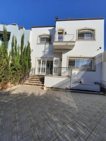 Villa  7 pièces 410 m² - Photo 0