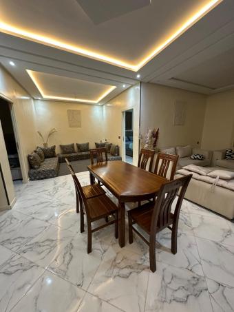 منزل مؤثث 3 غرف 200 م² - Photo 0