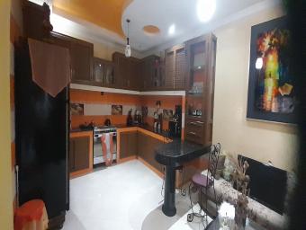 House 8 pieces 120 m² - Photo 0