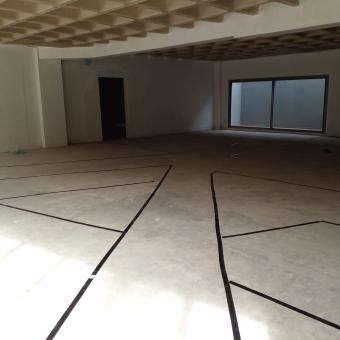 Local commercial   112 m² - Photo 0