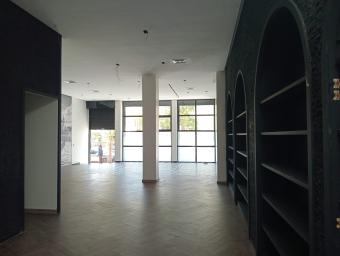 Local commercial   124 m² - Photo 0