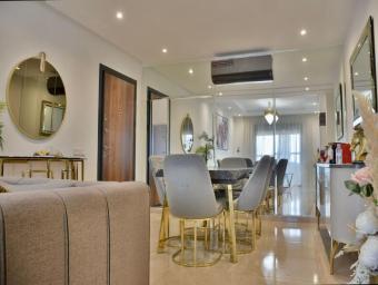 Appartement   80 m² - Photo 0